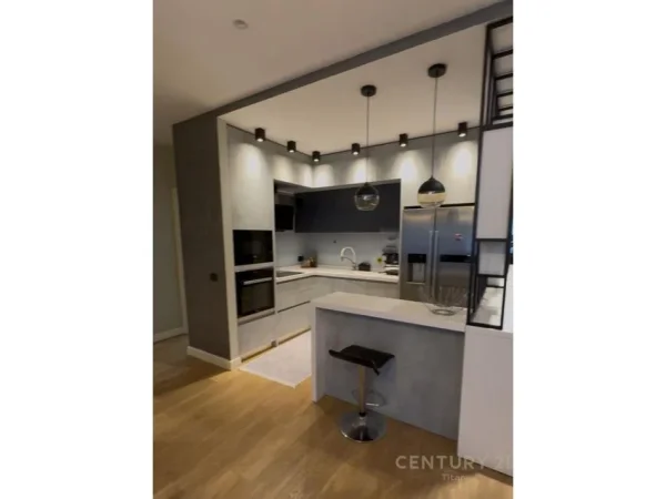 Tirane, shes apartament 2+1 Kati 4, 80 m² 211.000 € (Kopshti Botanik)
