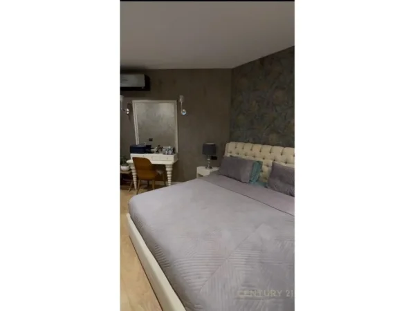 Tirane, shes apartament 2+1 Kati 4, 80 m² 211.000 € (Kopshti Botanik)