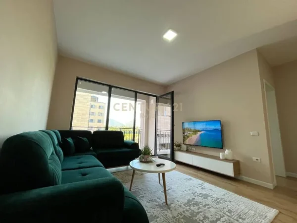 Tirane, shitet apartament 2+1+Aneks+Ballkon Kati 2, 108 m² 275.000 € (Liqeni i thate)