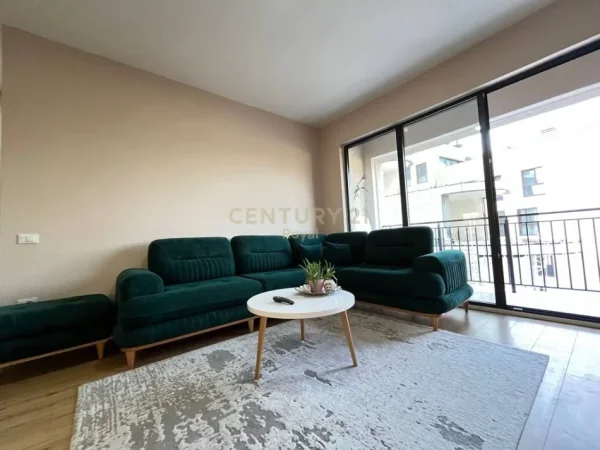 Tirane, shitet apartament 2+1+Aneks+Ballkon Kati 2, 108 m² 275.000 € (Liqeni i thate)