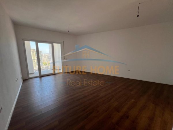 Tirane, shitet apartament 2+1+Ballkon Kati 10, 110 m² 302.000 € (RRUGA E BARRIKADAVE)