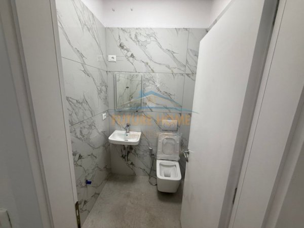 Tirane, shitet ambjent biznesi Kati 0, 33 m² 149.000 € 