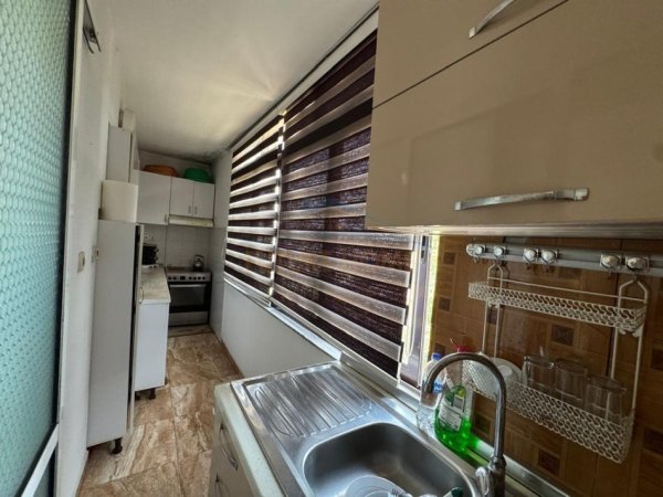 Tirane, shitet apartament 2+1+Ballkon Kati 5, 72 m² 135.000 € 