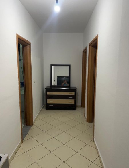 Tirane, jepet me qera apartament 2+1 Kati 9, 120 m² 500 € 
