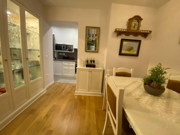 Tirane, jap me qera apartament 2+1 Kati 2, 90 m² 800 € (21 Dhjetori)