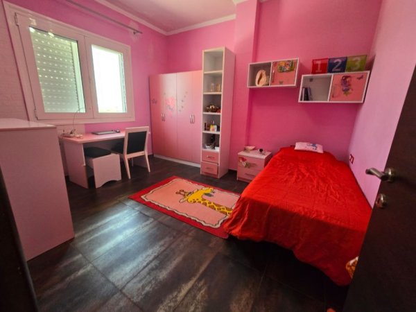 Fier, jepet me qera apartament+verande | Penthouse 3+1 , 205 m² 500 € 