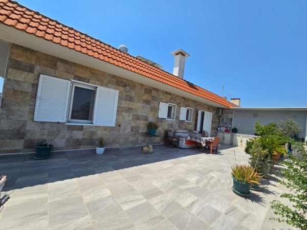 Fier, jepet me qera apartament+verande | Penthouse 3+1 , 205 m² 500 € 