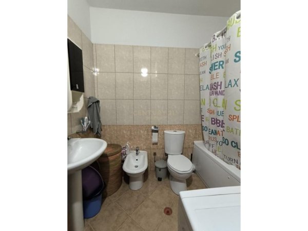 Tirane, jap me qera apartament 2+1 Kati 10, 102 m² 500 € (Astir)