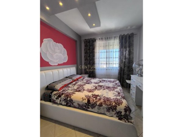 Tirane, jap me qera apartament 2+1 Kati 10, 102 m² 500 € (Astir)