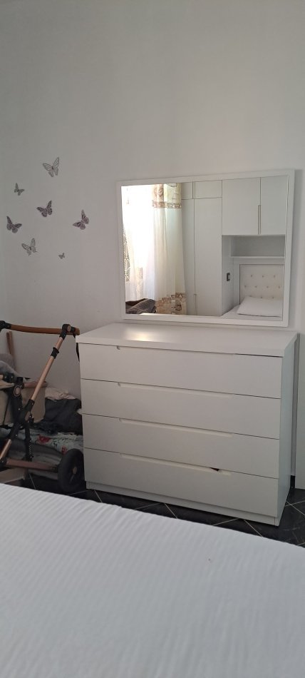 Fier, shitet apartament 1+1 Kati 4, 60 m²