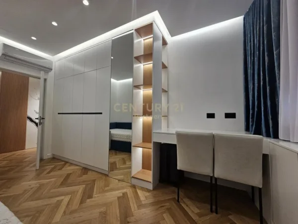 Tirane, jepet me qera apartament 2+1 Kati 6, 105 m² 1.000 € (Astir)