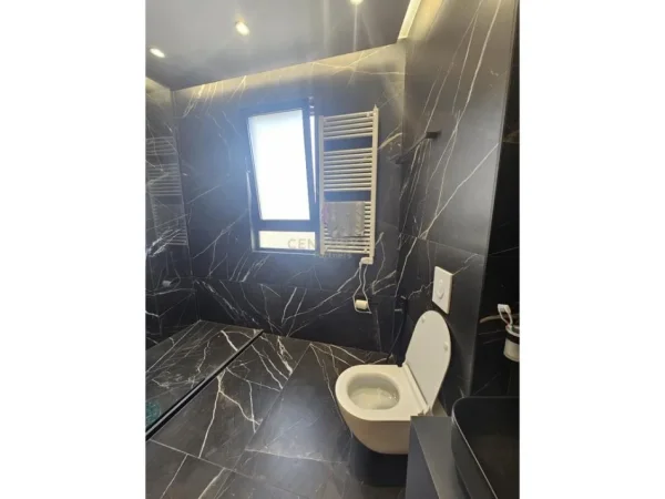 Tirane, jepet me qera apartament 2+1 Kati 6, 105 m² 1.000 € (Astir)