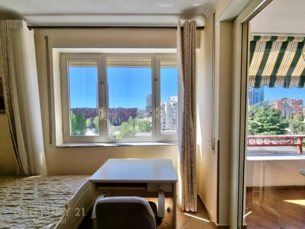 Tirane, jepet me qera apartament 3+1+Ballkon Kati 9, 111 m² 1.000 € (STADIUMI AIR ALBANIA)
