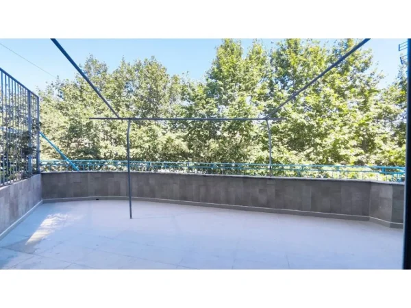 Tirane, shitet apartament 2+1+Ballkon Kati 1, 120 m² 160.000 € (RRUGEN DRITAN HOXHA)