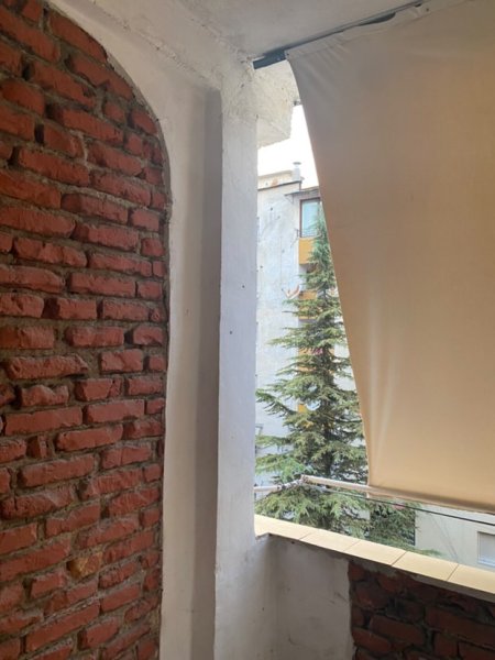 Tirane, jepet me qera 2+1+Ballkon , 