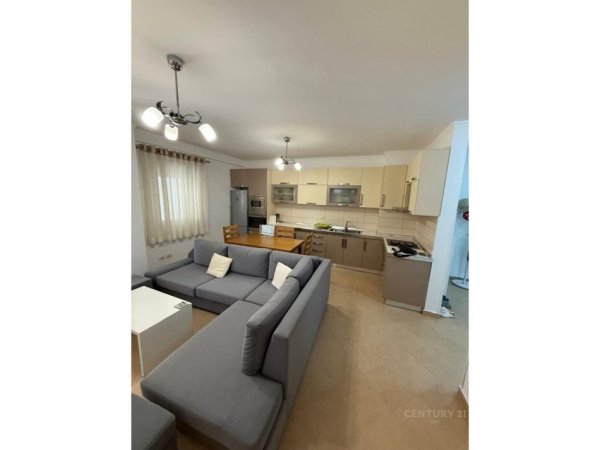 Tirane, shitet apartament 2+1+Ballkon Kati 8, 106 m² 175.000 € (Ali Demi)