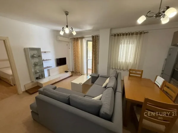Tirane, shitet apartament 2+1+Ballkon Kati 8, 106 m² 175.000 € (Ali Demi)