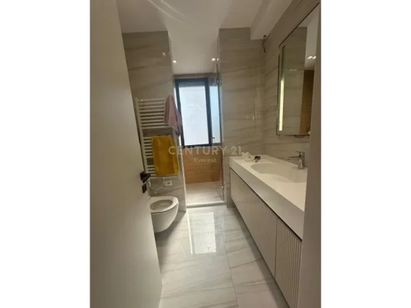 Tirane, shitet apartament 2+1 Kati 2, 133 m² 400.000 € (VET HOSPITAL)