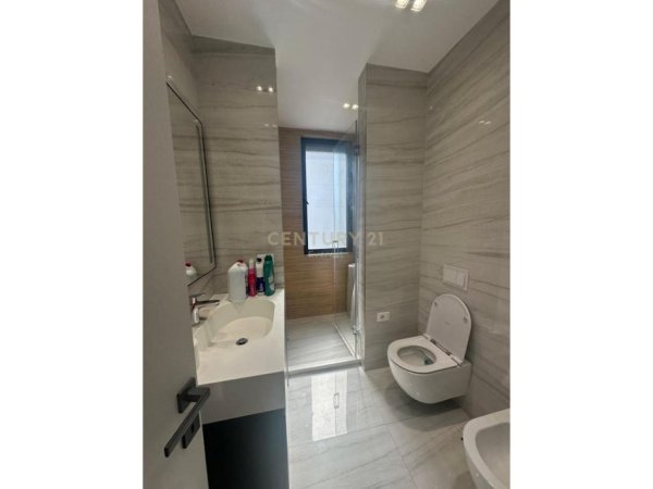 Tirane, shitet apartament 2+1 Kati 2, 133 m² 400.000 € (VET HOSPITAL)