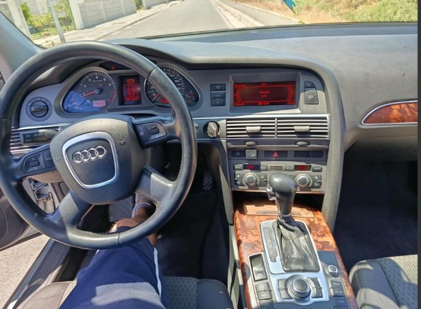 Durres, shitet makine me portobagazh Audi Benzin+Gaz, e argjendtë tiptronik Kondicioner 4.500 €