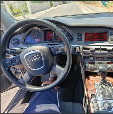 Durres, shitet makine me portobagazh Audi Benzin+Gaz, e argjendtë tiptronik Kondicioner 4.500 €