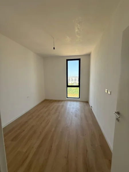 Tirane, shitet apartament 2+1+Ballkon Kati 4, 98 m² 187.000 € (Rruga Petrela Bulevardi Ri)