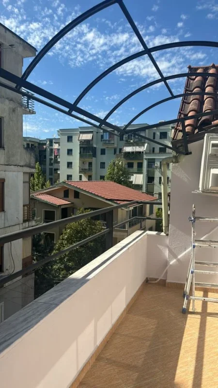 Tirane, jap me qera apartament 1+1 Kati 3, 70 m² 400 € 