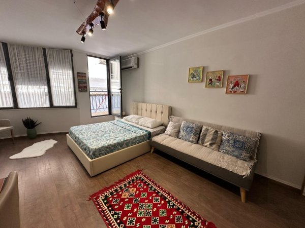Mali Robit, shitet garsonier 1+1 Kati 1, 45 m² 73.000 € 