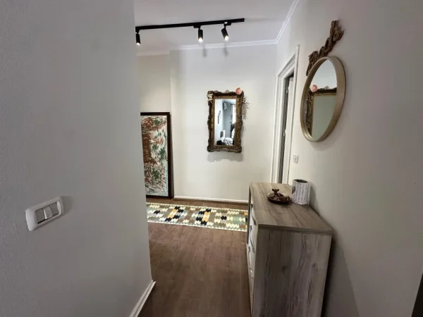 Mali Robit, shitet garsonier 1+1 Kati 1, 45 m² 73.000 € 