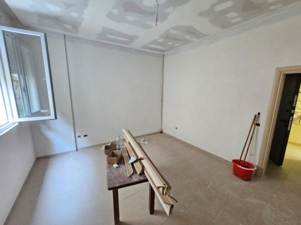 Shkembi Kavajes, shitet apartament 1+1+Aneks Kati 1, 54 m² 50.000 € 