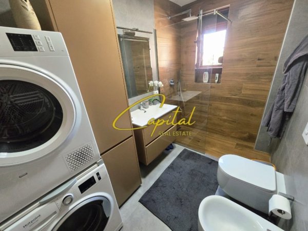 Tirane, shitet apartament 1+1 Kati 5, 69 m² 150.000 € (ISH EKSPOZITA)