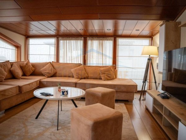 Shqiperi, shitet apartament 3+1 Kati 5, 419 m² (Kodra e Diellit)