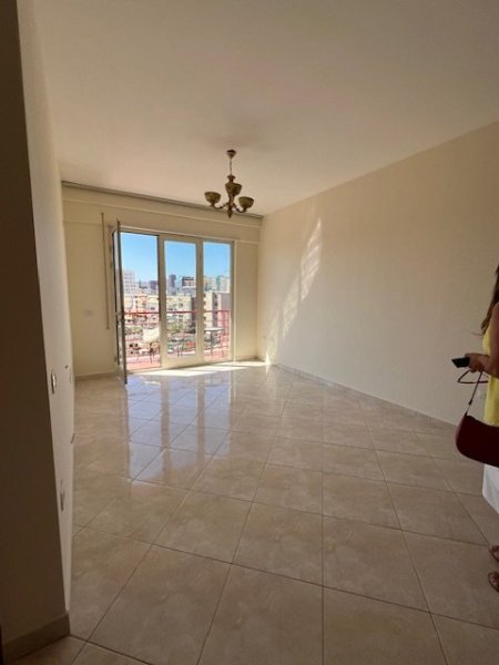 Tirane, jap me qera apartament 1+1+Ballkon Kati 8, 54 m² 400 € (Blloku Vision Plus, Kulla 5, Kati 8)