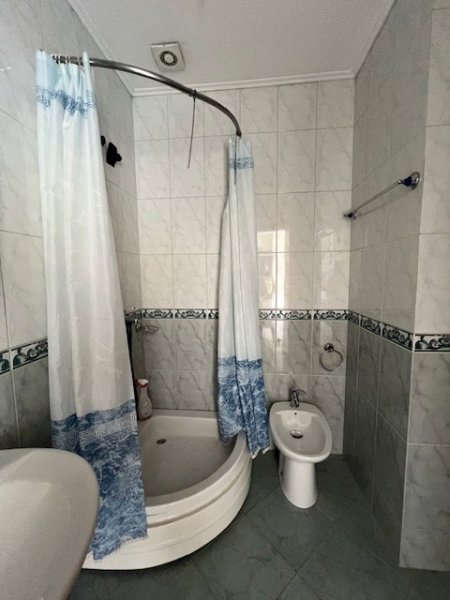 Tirane, jap me qera apartament 1+1+Ballkon Kati 8, 54 m² 400 € (Blloku Vision Plus, Kulla 5, Kati 8)