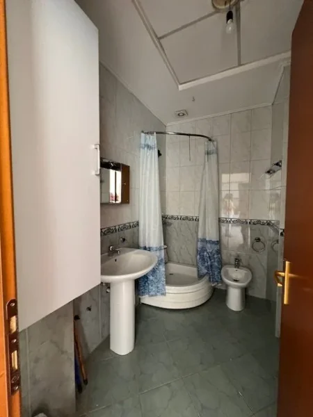 Tirane, jap me qera apartament 1+1+Ballkon Kati 8, 54 m² 400 € (Blloku Vision Plus, Kulla 5, Kati 8)