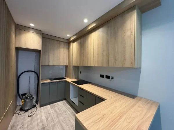 Tirane, jepet me qera apartament 1+1 Kati 4, 55 m² 500 € 