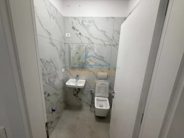 Tirane, shitet ambjent biznesi Kati 0, 33 m² 149.000 € (Komuna e Parisit, Tirane)