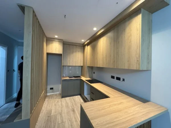 Tirane, jepet me qera apartament 1+1 Kati 5, 55 m² 500 € 