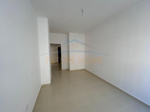 Durres, shitet apartament 2+1 Kati 2, 144 m² 148.500 € (ish URT, DURRES)