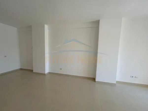 Durres, shitet apartament 2+1 Kati 2, 144 m² 148.500 € (ish URT, DURRES)