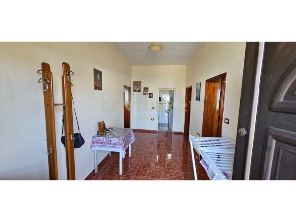 Durres, shitet apartament 2+1 Kati 1, 92 m² 110.000 € (Arapaj, Durrës)