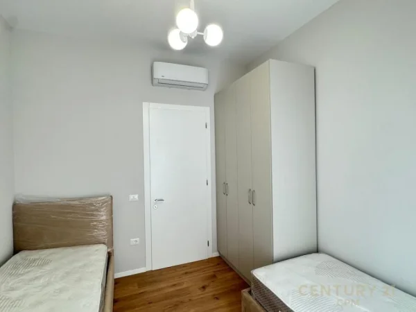 Tirane, jepet me qera apartament 2+1 Kati 5, 119 m² 1.300 € (KOMPLEKSI DELIJORGJI)