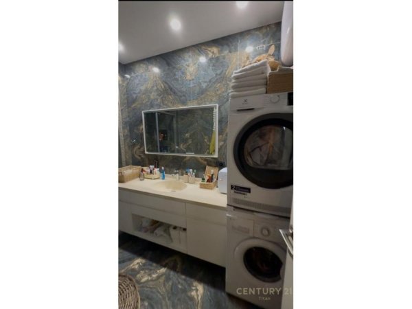 Tirane, shitet apartament 2+1 Kati 4, 80 m² 211.000 € (Kopshti Botanik)