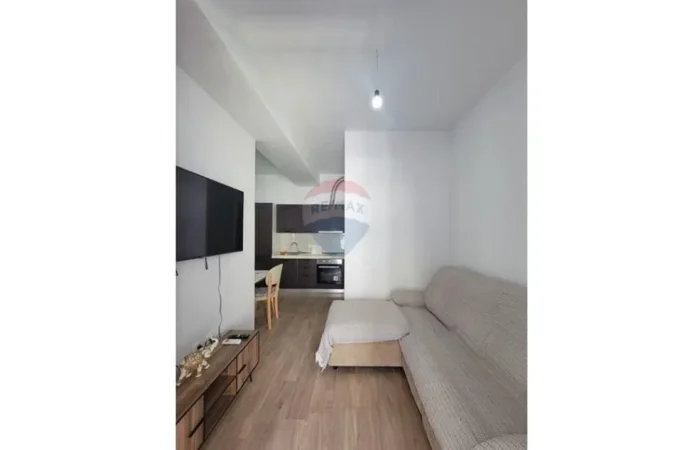 Tirane, jepet me qera apartament 1+1 Kati 6, 40 m² 430 € (ali demi)