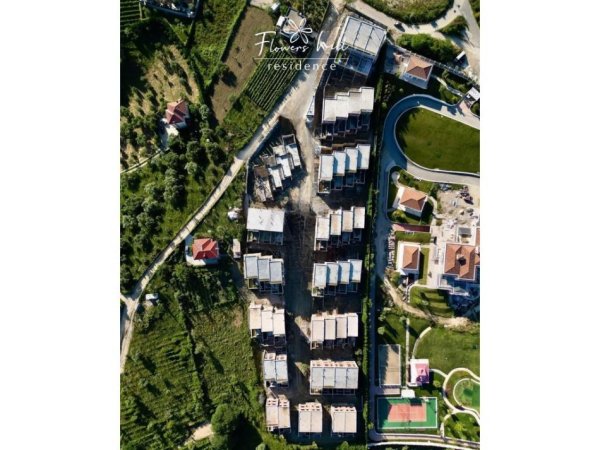 Tirane, shitet Vile 2 Katshe Kati 0, 280 m² 550.000 € 
