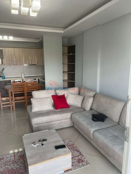 Tirane, jepet me qera apartament 1+1+Ballkon Kati 2, 70 m² 450 € (Astir)