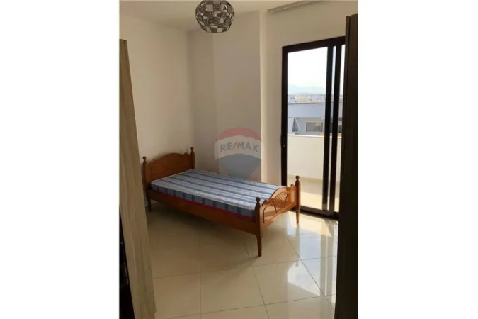 Yzberisht , shitet 2+1 Kati 8, 100 m² 130.000 €  ID: 530381003-213