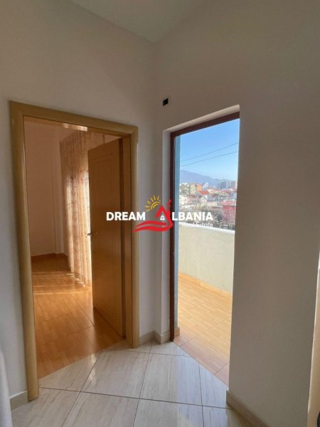 Tirane, jepet me qera apartament 2+1 Kati 4, 100 m² 450 € (Siri Kodra)