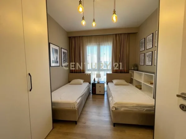 Tirane, jepet me qera apartament 2+1 Kati 11, 87 m² 800 € (Farmacia 10)