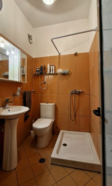 Golem, shitet apartament 2+1+Aneks+Ballkon Kati 1, 95.000 € Te Majemi.